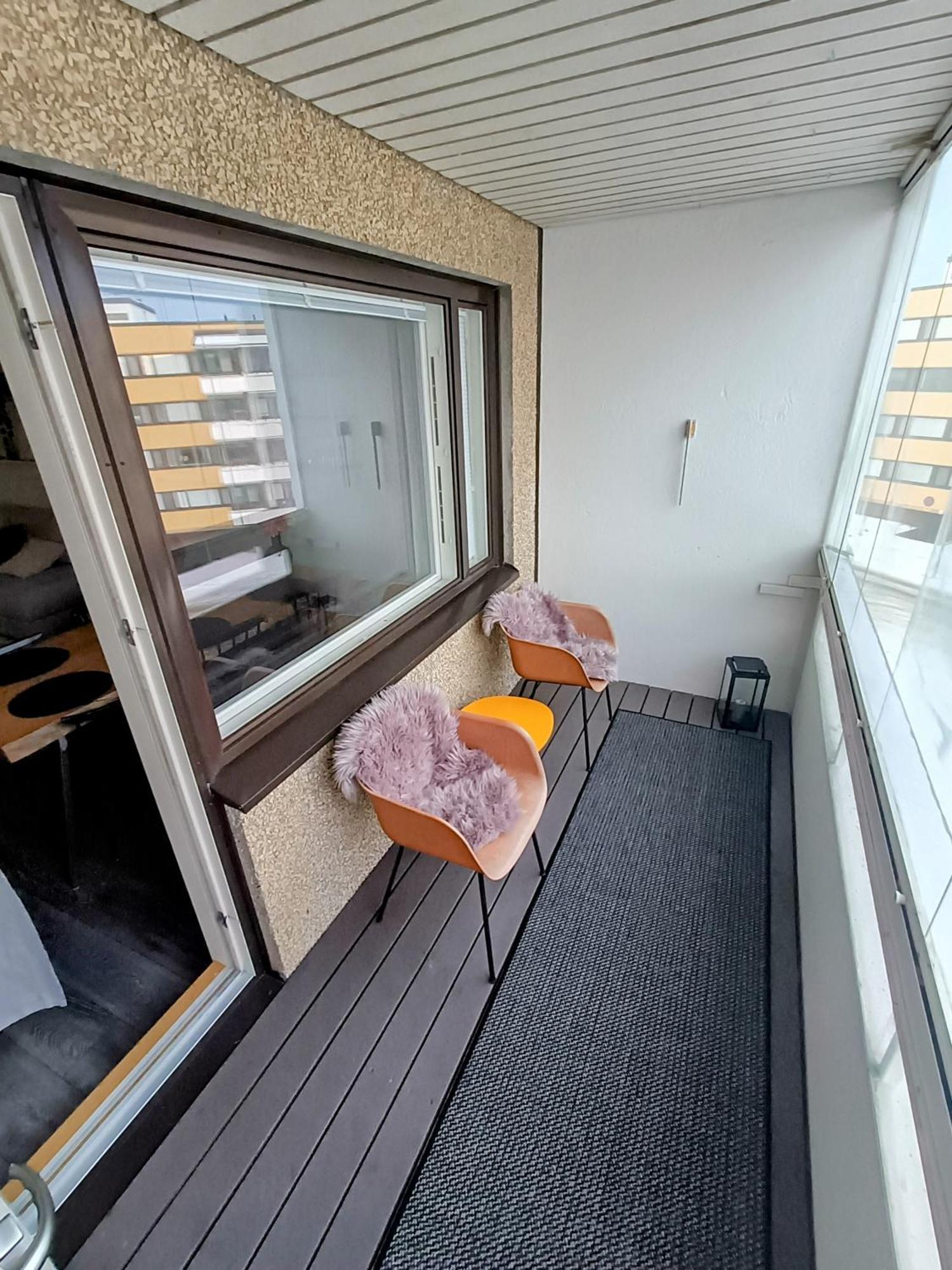 Big 88M2 Apartment In The Center 罗瓦涅米 外观 照片