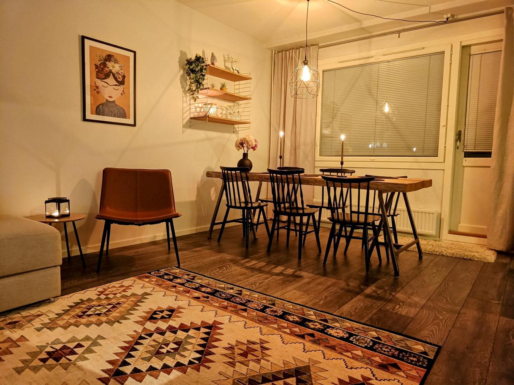 Big 88M2 Apartment In The Center 罗瓦涅米 外观 照片